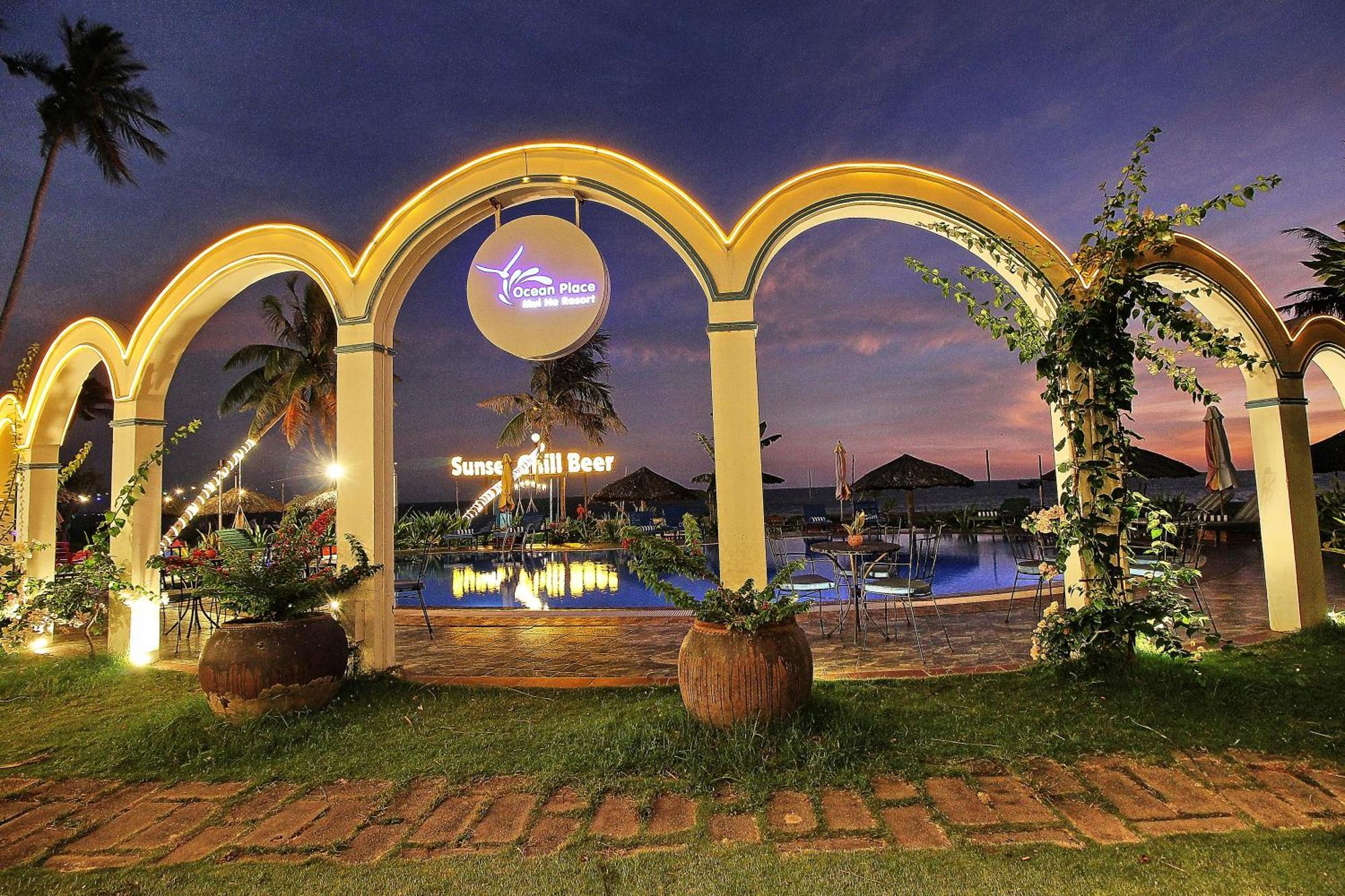 Ocean Place Resort Mũi Né Exterior foto